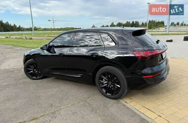Внедорожник / Кроссовер Audi Q8 e-tron 2023 в 