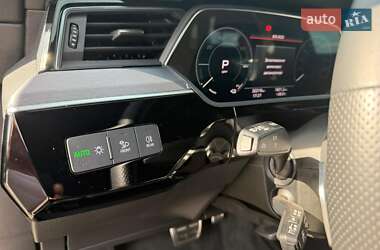 Внедорожник / Кроссовер Audi Q8 e-tron 2023 в 