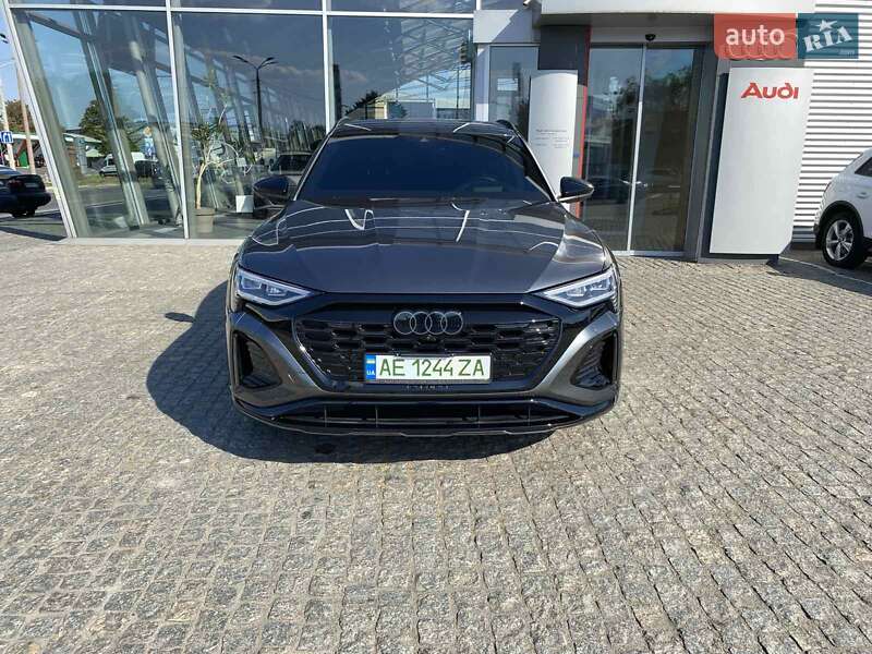 Позашляховик / Кросовер Audi Q8 e-tron 2023 в Дніпрі фото 2 Позашляховик / Кросовер Audi Q8 e-tron 2023 в Дніпрі