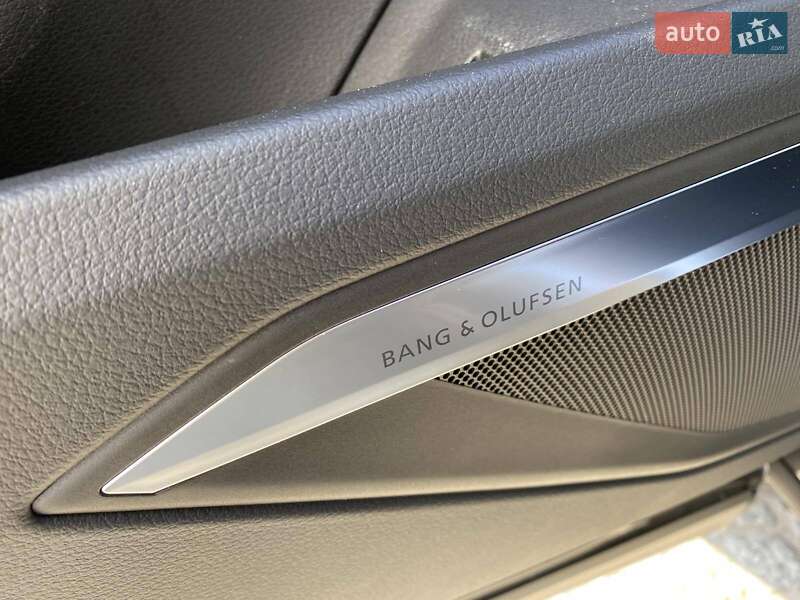 Внедорожник / Кроссовер Audi Q8 e-tron 2023 в Днепре