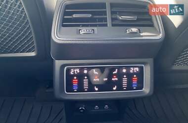 Внедорожник / Кроссовер Audi Q8 e-tron 2023 в 
