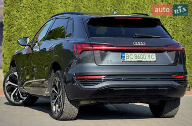 Внедорожник / Кроссовер Audi Q8 e-tron 2023 в 