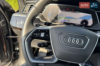 Внедорожник / Кроссовер Audi Q8 e-tron 2023 в 