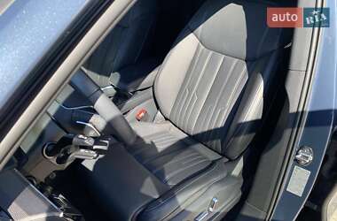 Позашляховик / Кросовер Audi Q8 e-tron 2023 в 