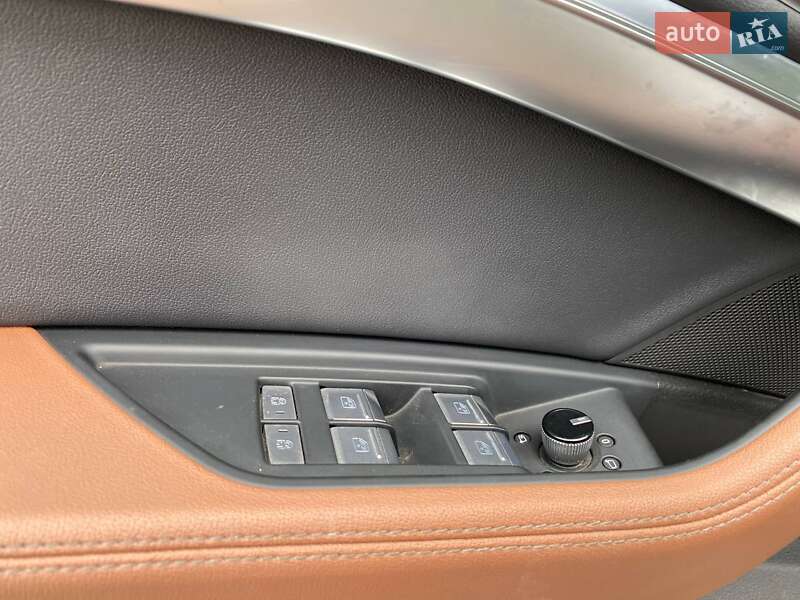 Внедорожник / Кроссовер Audi Q8 e-tron 2023 в Хмельницком