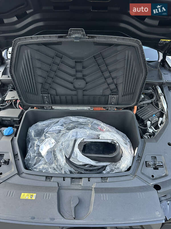 Внедорожник / Кроссовер Audi Q8 e-tron 2023 в Богородчанах