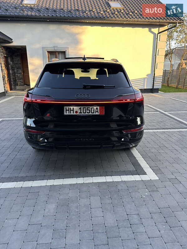 Внедорожник / Кроссовер Audi Q8 e-tron 2023 в Богородчанах