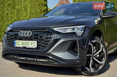 Позашляховик / Кросовер Audi Q8 e-tron 2023 в 