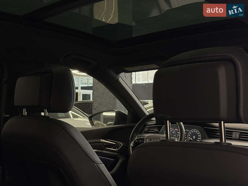 Внедорожник / Кроссовер Audi Q8 e-tron 2023 в Николаеве