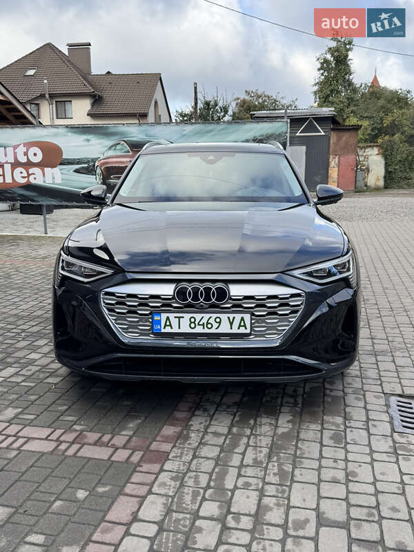 Внедорожник / Кроссовер Audi Q8 e-tron 2023 в Ивано-Франковске
