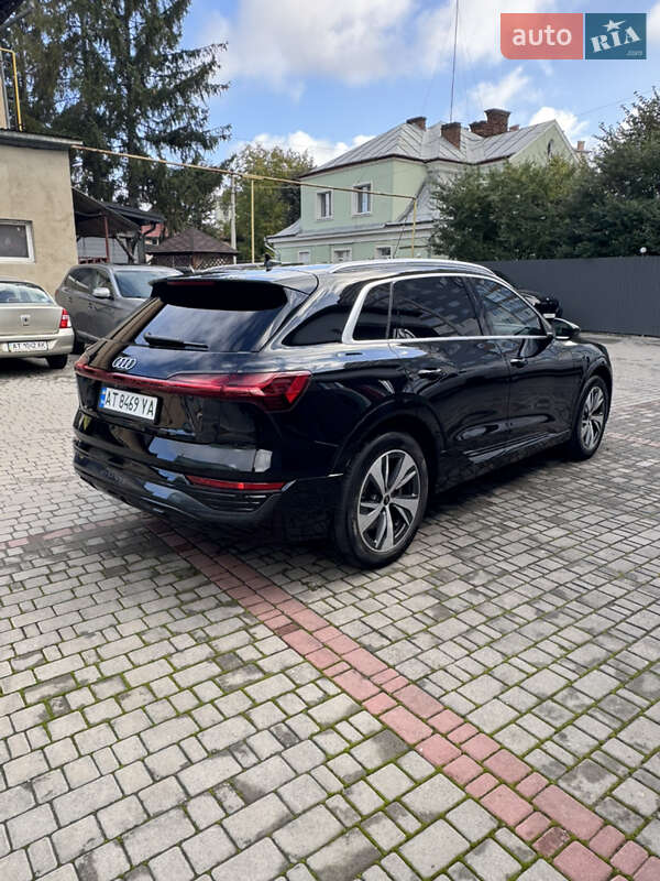 Внедорожник / Кроссовер Audi Q8 e-tron 2023 в Ивано-Франковске