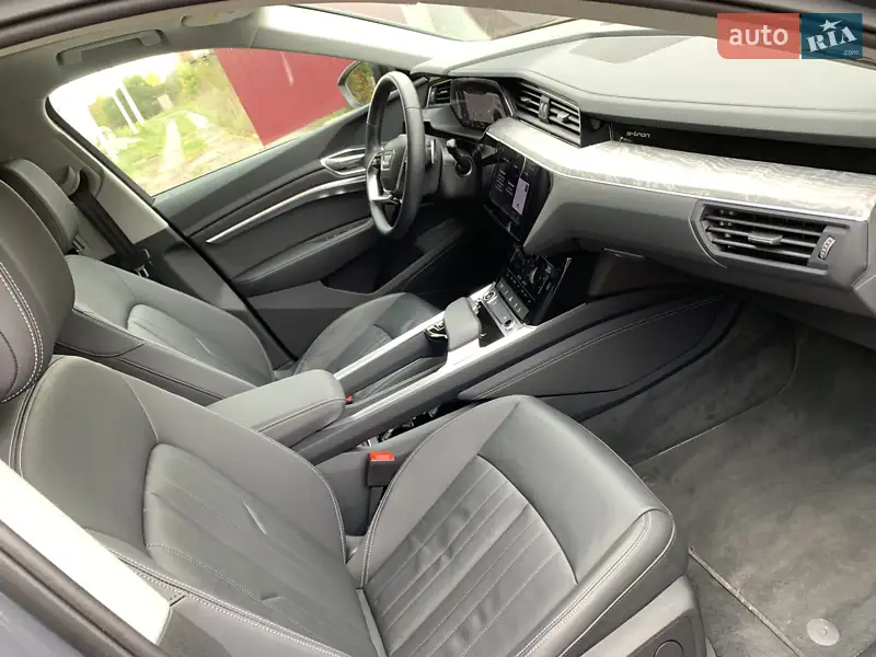 Audi Q8 e-tron 2024 VIN WA14AAGE9RB054902 фото оголошення 32 з 71