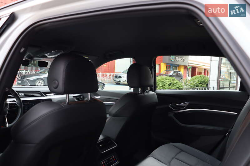 Внедорожник / Кроссовер Audi Q8 e-tron 2023 в Львове фото 36 Внедорожник / Кроссовер Audi Q8 e-tron 2023 в Львове