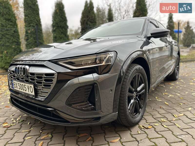 Позашляховик / Кросовер Audi Q8 e-tron 2023 в Хмельницькому