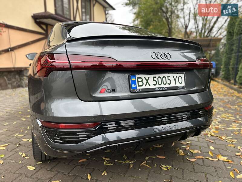 Позашляховик / Кросовер Audi Q8 e-tron 2023 в Хмельницькому