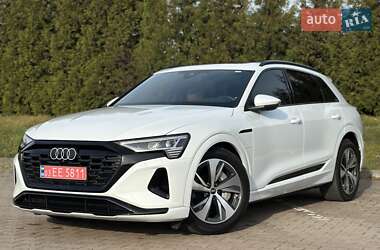 Внедорожник / Кроссовер Audi Q8 e-tron 2024 в Житомире