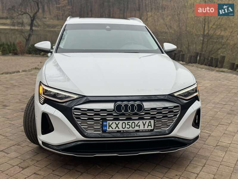 Внедорожник / Кроссовер Audi Q8 e-tron 2023 в Харькове