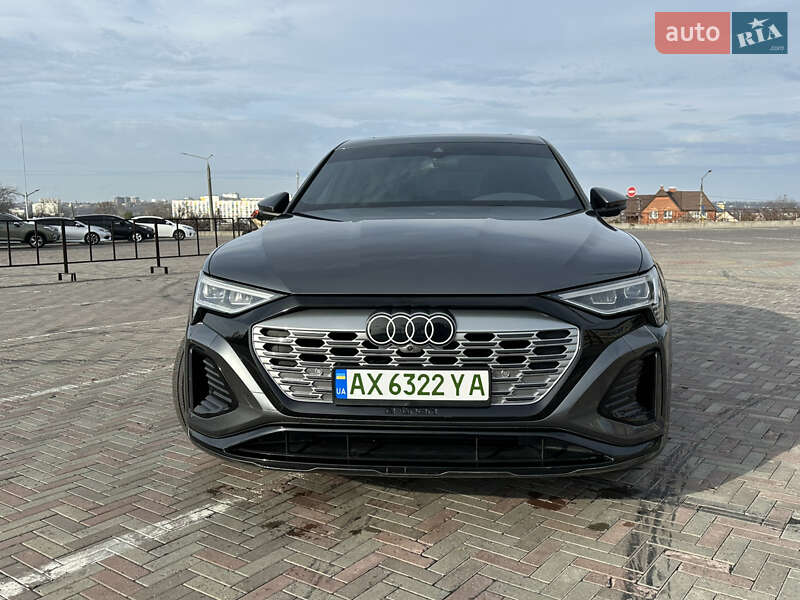 Внедорожник / Кроссовер Audi Q8 e-tron 2023 в Харькове