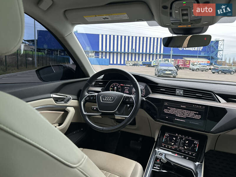 Внедорожник / Кроссовер Audi Q8 e-tron 2023 в Ровно фото 24 Внедорожник / Кроссовер Audi Q8 e-tron 2023 в Ровно