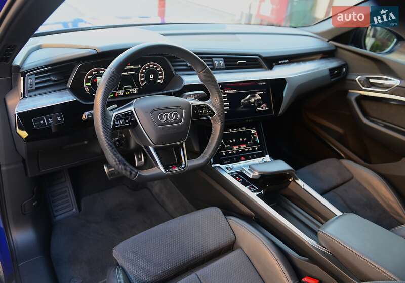 Внедорожник / Кроссовер Audi Q8 e-tron 2023 в Одессе фото 60 Внедорожник / Кроссовер Audi Q8 e-tron 2023 в Одессе
