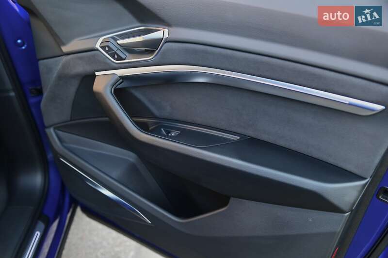 Внедорожник / Кроссовер Audi Q8 e-tron 2023 в Одессе фото 63 Внедорожник / Кроссовер Audi Q8 e-tron 2023 в Одессе