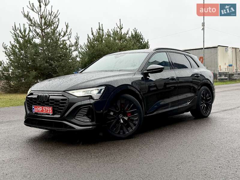 Внедорожник / Кроссовер Audi Q8 e-tron 2023 в Киеве