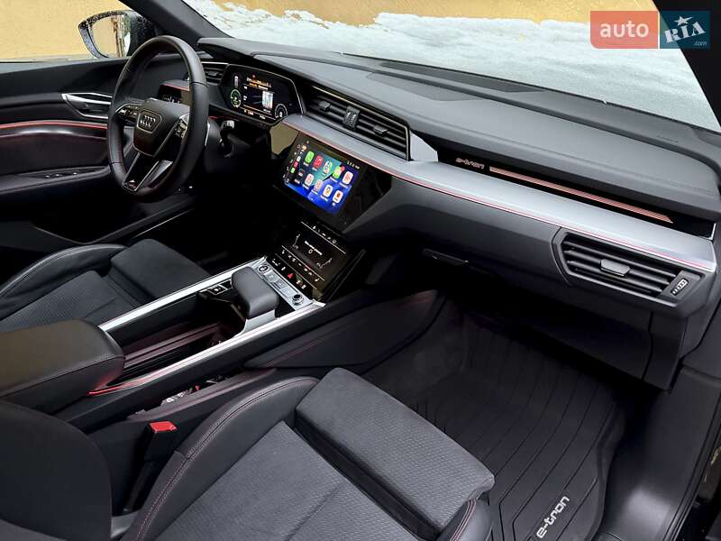 Внедорожник / Кроссовер Audi Q8 e-tron 2023 в Киеве