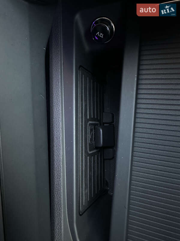 Внедорожник / Кроссовер Audi Q8 e-tron 2023 в Ровно