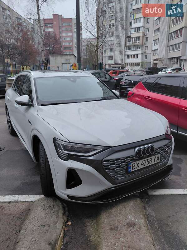 Внедорожник / Кроссовер Audi Q8 e-tron 2023 в Чернигове фото 17 Внедорожник / Кроссовер Audi Q8 e-tron 2023 в Чернигове