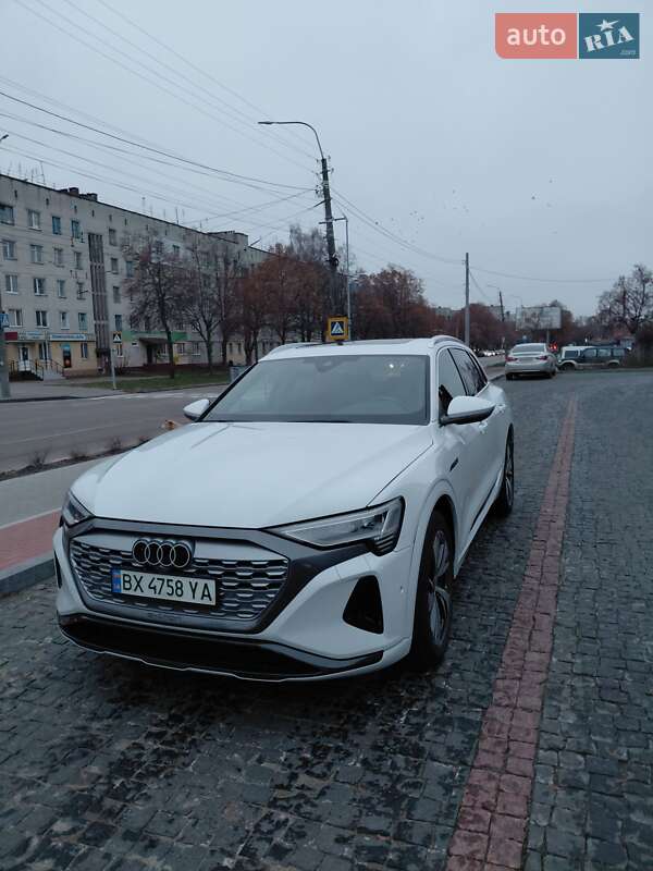 Внедорожник / Кроссовер Audi Q8 e-tron 2023 в Чернигове фото 3 Внедорожник / Кроссовер Audi Q8 e-tron 2023 в Чернигове