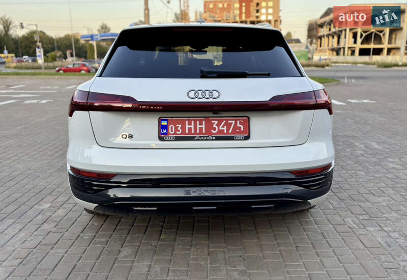 Внедорожник / Кроссовер Audi Q8 e-tron 2024 в Львове