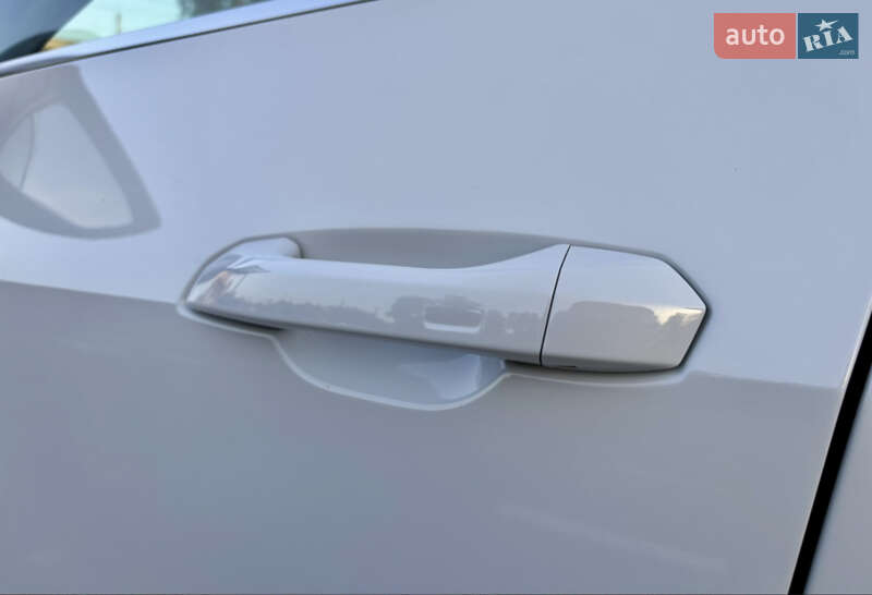 Внедорожник / Кроссовер Audi Q8 e-tron 2024 в Львове