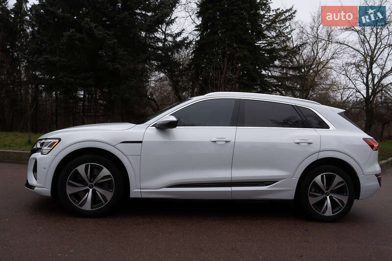 Внедорожник / Кроссовер Audi Q8 e-tron 2023 в Житомире фото 5 Внедорожник / Кроссовер Audi Q8 e-tron 2023 в Житомире