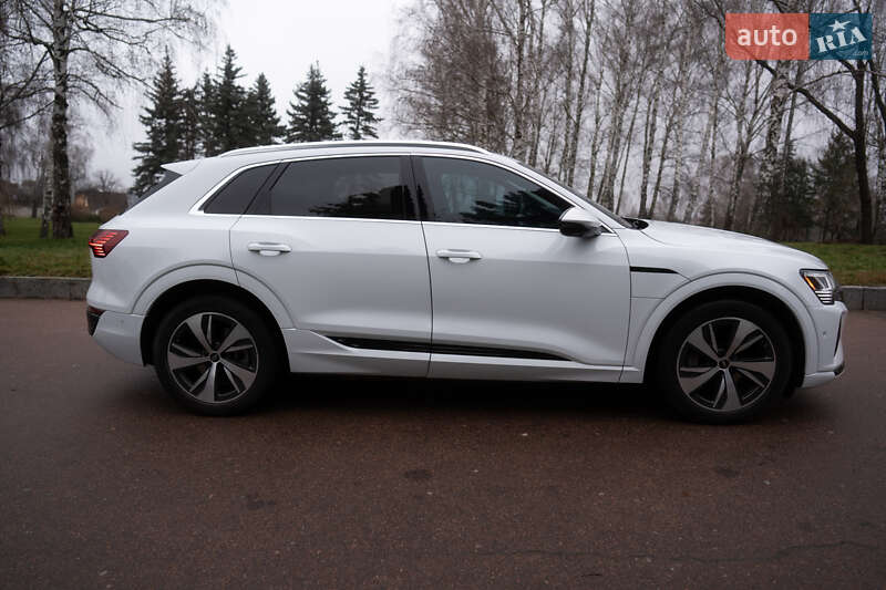 Внедорожник / Кроссовер Audi Q8 e-tron 2023 в Житомире фото 12 Внедорожник / Кроссовер Audi Q8 e-tron 2023 в Житомире