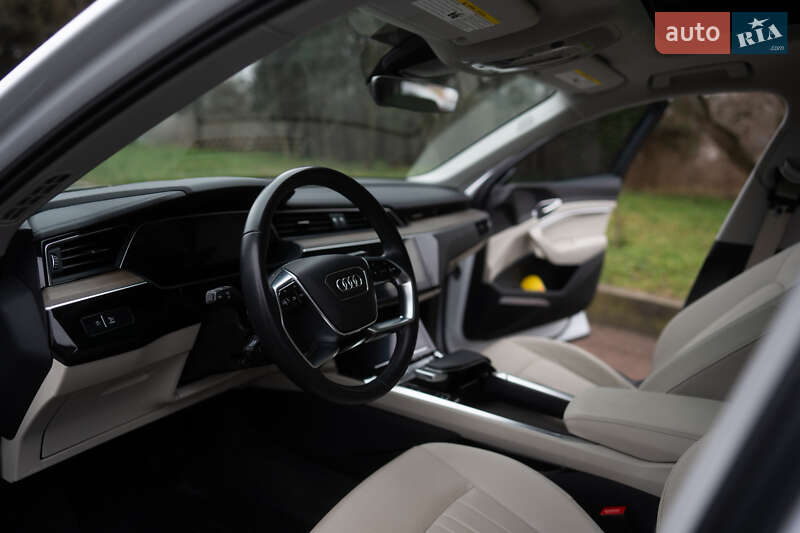 Внедорожник / Кроссовер Audi Q8 e-tron 2023 в Житомире фото 17 Внедорожник / Кроссовер Audi Q8 e-tron 2023 в Житомире