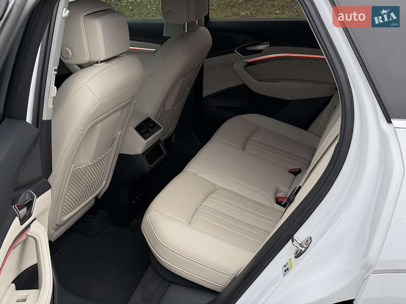 Внедорожник / Кроссовер Audi Q8 e-tron 2023 в Киеве фото 28 Внедорожник / Кроссовер Audi Q8 e-tron 2023 в Киеве