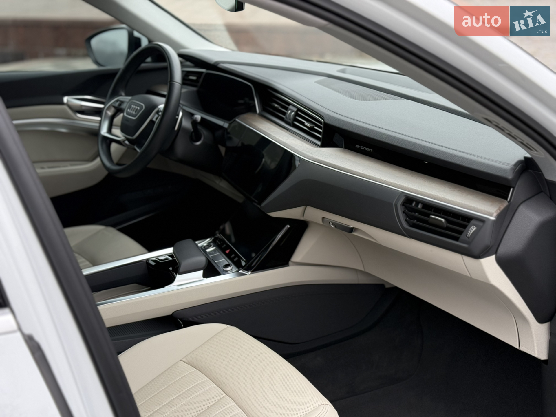 2023 Audi Q8 - мініатюра 38