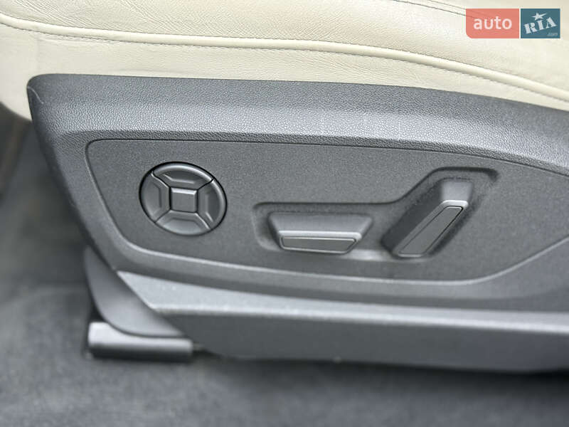 Внедорожник / Кроссовер Audi Q8 e-tron 2023 в Киеве фото 53 Внедорожник / Кроссовер Audi Q8 e-tron 2023 в Киеве