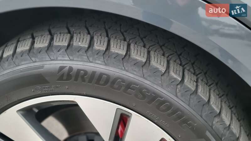 Внедорожник / Кроссовер Audi Q8 e-tron 2023 в Хмельницком фото 15 Внедорожник / Кроссовер Audi Q8 e-tron 2023 в Хмельницком