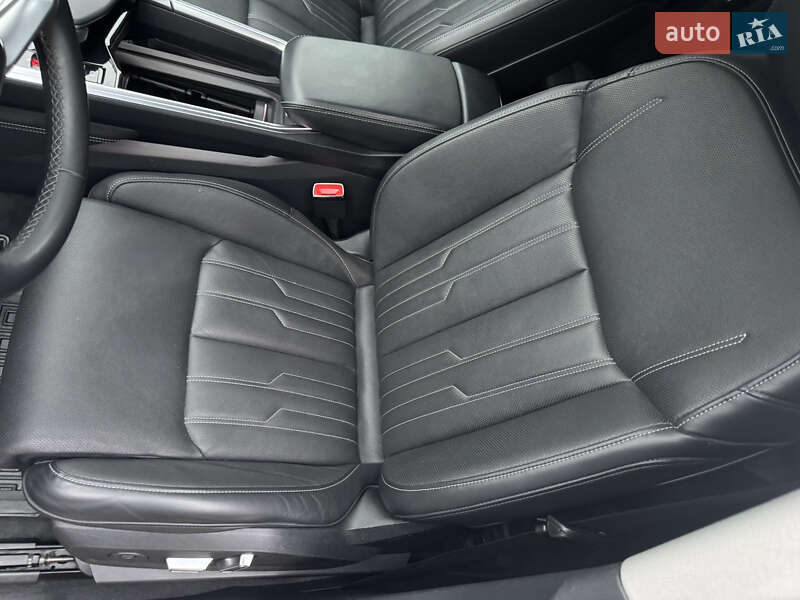 Внедорожник / Кроссовер Audi Q8 e-tron 2023 в Киеве фото 29 Внедорожник / Кроссовер Audi Q8 e-tron 2023 в Киеве