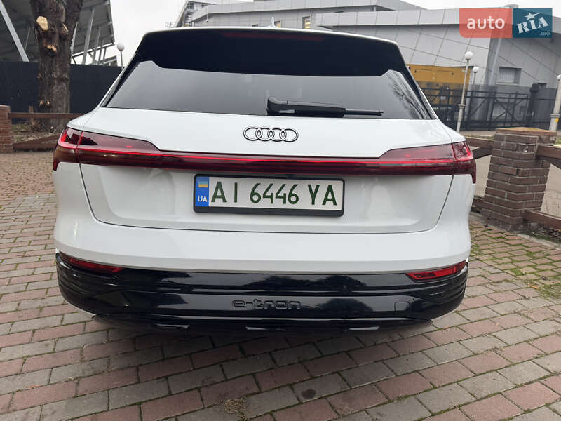 Внедорожник / Кроссовер Audi Q8 e-tron 2023 в Киеве фото 40 Внедорожник / Кроссовер Audi Q8 e-tron 2023 в Киеве