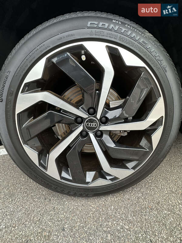 Внедорожник / Кроссовер Audi Q8 e-tron 2023 в Харькове