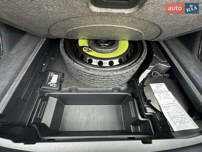 Внедорожник / Кроссовер Audi Q8 e-tron 2023 в Харькове