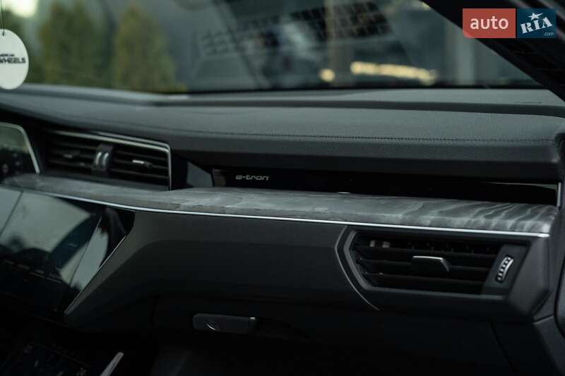 Внедорожник / Кроссовер Audi Q8 e-tron 2023 в Черновцах фото 40 Внедорожник / Кроссовер Audi Q8 e-tron 2023 в Черновцах
