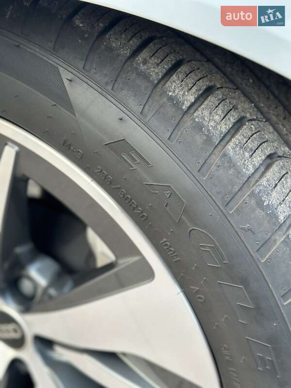 Внедорожник / Кроссовер Audi Q8 e-tron 2024 в Киеве