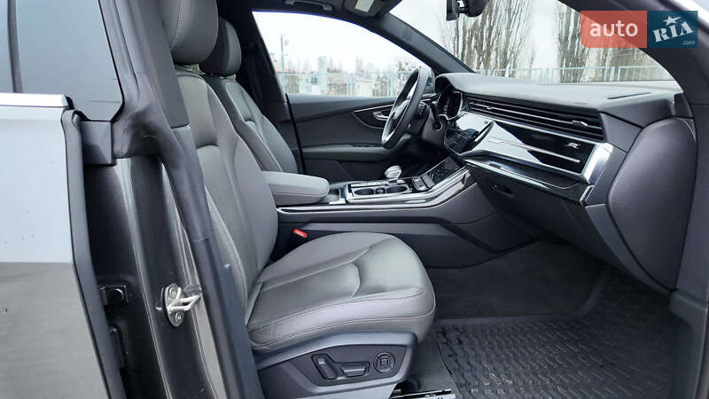 Внедорожник / Кроссовер Audi Q8 e-tron 2023 в Киеве