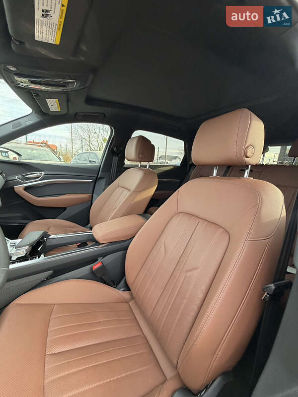 Внедорожник / Кроссовер Audi Q8 e-tron 2023 в Луцке