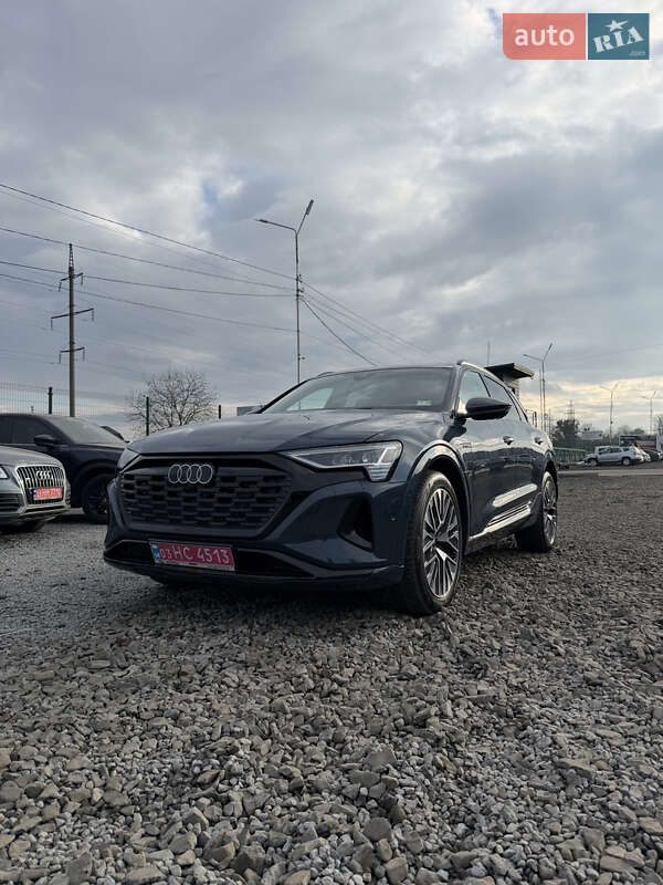 Внедорожник / Кроссовер Audi Q8 e-tron 2023 в Луцке