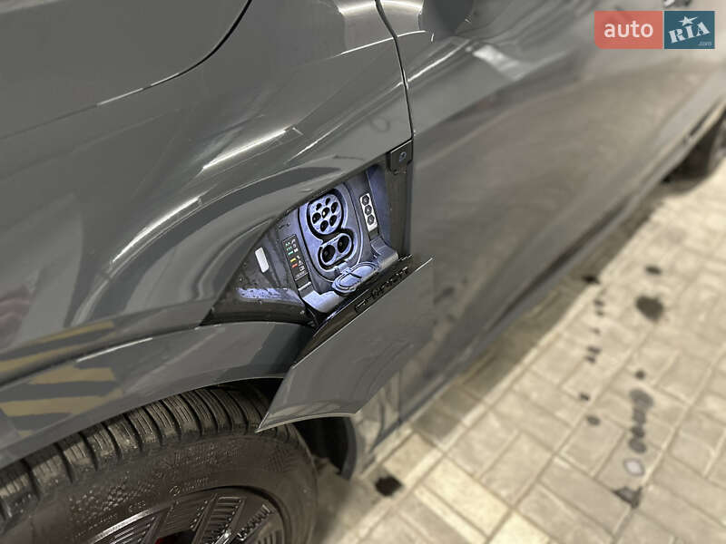 Внедорожник / Кроссовер Audi Q8 e-tron 2023 в Львове фото 8 Внедорожник / Кроссовер Audi Q8 e-tron 2023 в Львове