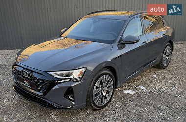 Позашляховик / Кросовер Audi Q8 e-tron 2023 в Івано-Франківську